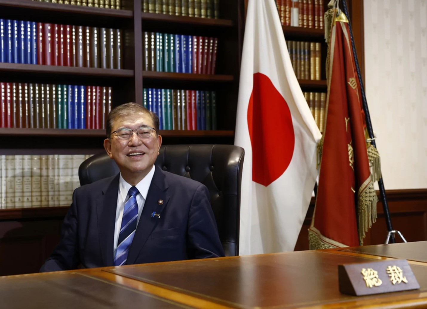 Ishiba Shigeru's joy at finally becoming prime minister may not last long as years of resentment may be brought to bear depending on the results of the October 27 national election.